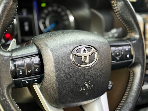Toyota SW4 2.8 Tdi Srx 7l 4x4 Aut. 5p