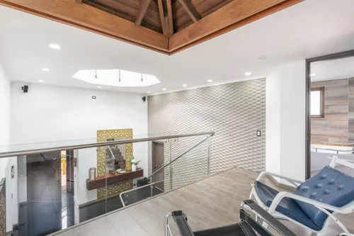 Apartamento En Venta En Colina Campestre. Cod V14157