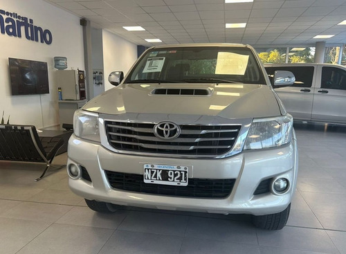 Toyota Hilux 3.0 Cd Srv 171cv 4x4