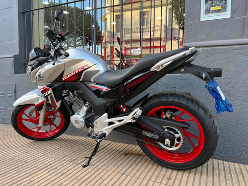 Imagen 4 de 9 de Honda Cb 250 Twister