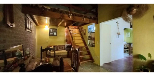 Venta Casa Multifamiliar 2 Casas + 3 Locales +2 Deptos