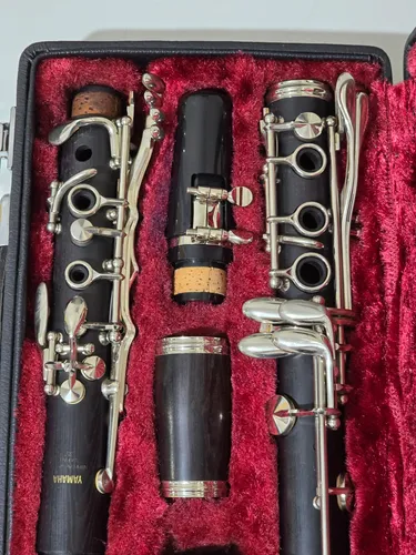 Clarinete Yamaha Ycl 351 Ébano/prata Japão Usado Ref: 155 Clarinete Yamaha Ycl 351 Ébano/prata Japão Usado Ref: 155