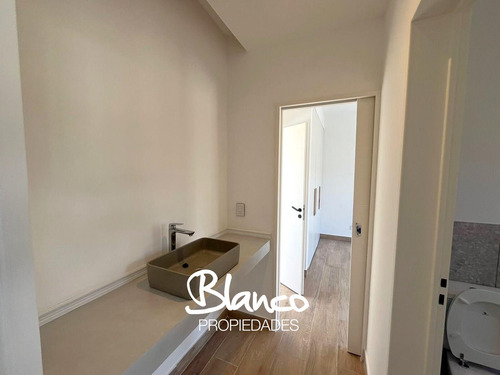 Casa En Venta En Santo Tomás, Pilar, G.b.a. Zona Norte