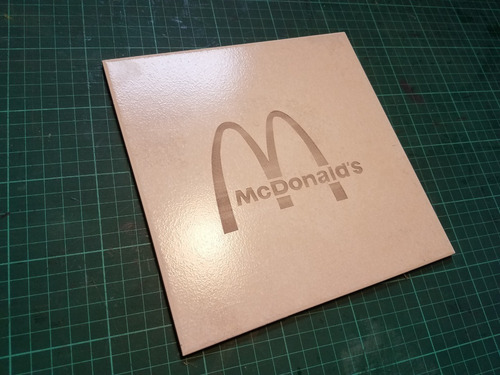 Grabados En Azulejos Nombres Personalizados