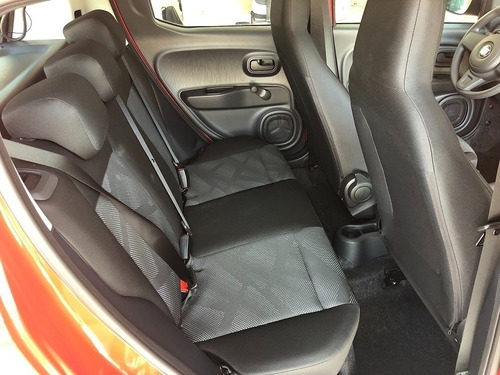 Imagem 6 de 9 de Fiat Mobi Like 1.0 Flex 4p