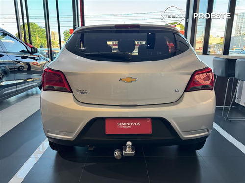 Chevrolet Onix 1.0 MPFI LT 8V FLEX 4P MANUAL