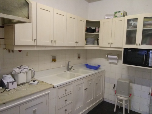 Venta De Fina Casa En Carrasco Centrico De 4 Dorms Y Scio