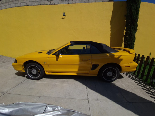 Mustang Convertible V6 1996