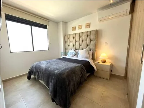 Venta Edificio En Laureles Ideal Para Airbnb, Con Suites Y Terraza