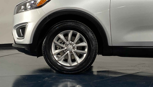 Imagen 6 de 15 de 123065 - Kia Sorento 2016 Con Garantía