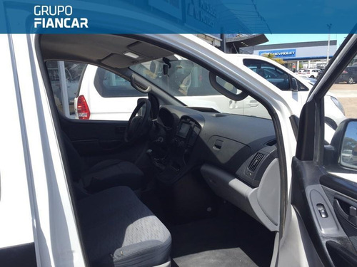 Hyundai H-1 Minibus 9 Pasajeros 2013