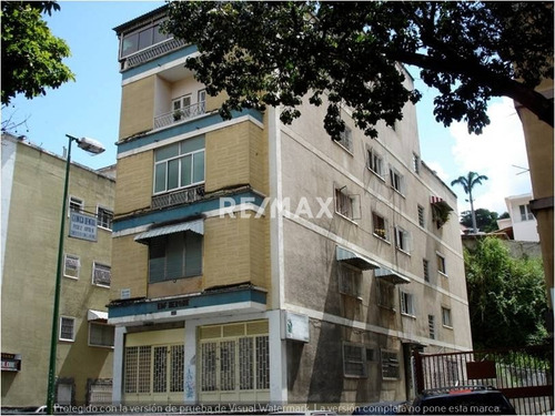 Alquiler Apartamento En Bello Monte, Cerca Del Registro, Baruta