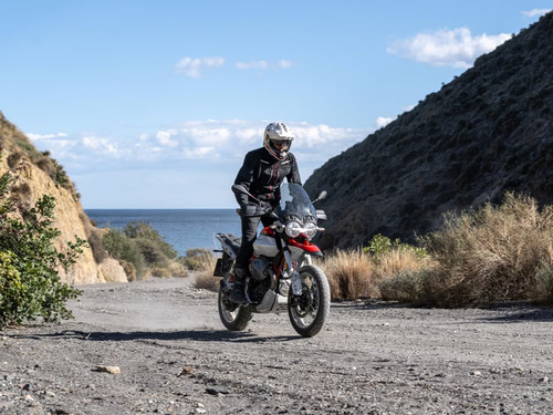 Moto Guzzi V85 Tt 2024 - Nuevo Lanzamiento