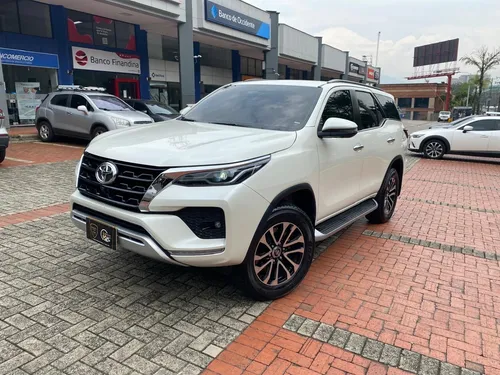 Toyota Fortuner Srv 2022 4000cc 4x4 Aut