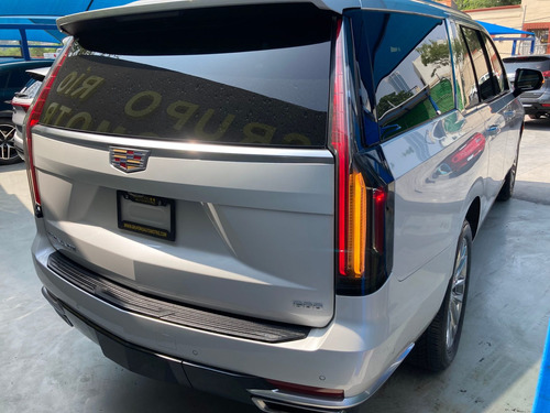 Imagen 11 de 15 de Cadillac Escalade 2021 6.2 Esv Premium At