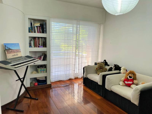 Impecable Casa En Martinez De Libertador Al Rio.