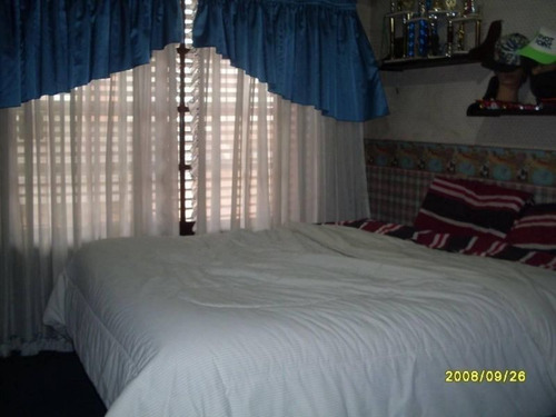 Chalet 4 Ambientes Con Garage Doble