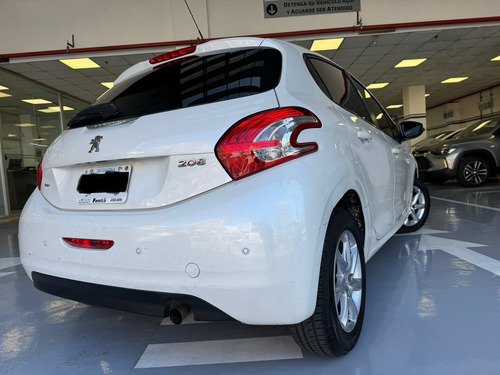 Peugeot 208 1.5 Allure Touchscreen