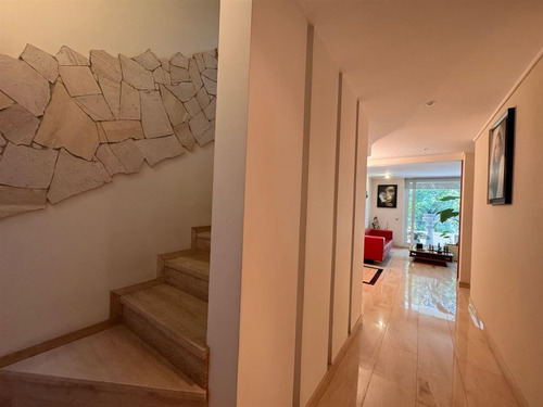 Departamento En Venta De 4 Dorm. En Lo Barnechea