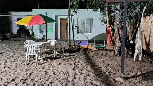 Atención!!! -preciosa - Promocion Invierno, (fin De Semana) 2 Noches $ 3.500. Completamente Equipada, Ofrece Serv/alarma, Wifi, (tv. Prepaga) Y Hermosa Estufa A Leña!