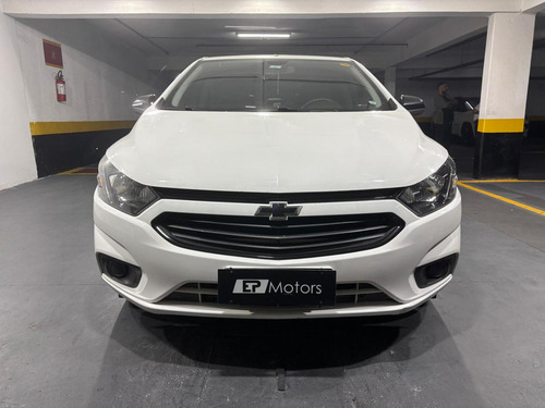 Chevrolet Onix Plus Joy Black