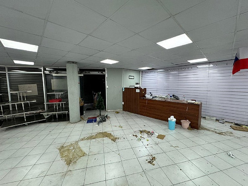 Arriendo Local Comercial 525m2 Con 1180m2 Totales Quillota