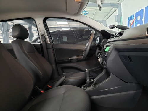 Imagen 7 de 10 de Volkswagen Gol 2020 1.6 Trendline Mt 5 P