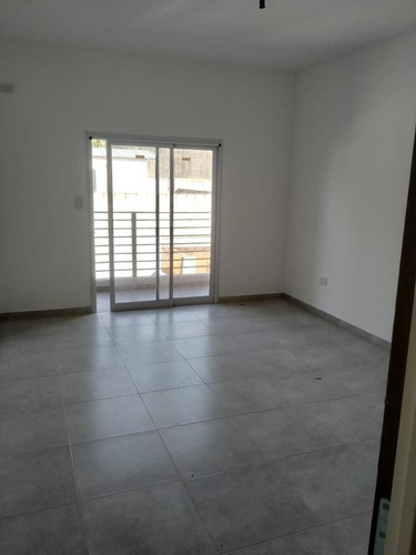 Imagen 10 de 12 de Departamento - Villa Luzuriaga