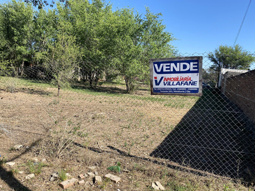 Se Vende Terreno En Barrio Pinares - A Metros Del Lago Piedras Moras