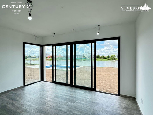 Casa En Venta A Laguna En San Sebastian - A Estrenar