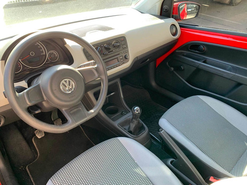 Imagen 8 de 15 de Volkswagen Up! 2016 1.0 Move Up! 75cv 3 P Automania