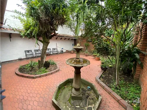 Venta Casa De 380mts2 En Ciudad Jardín, Sur De Cali 8603.