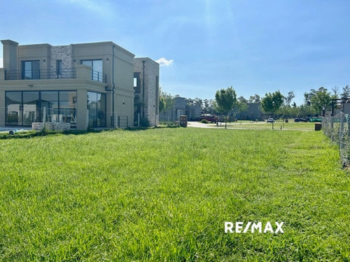 Venta Lote Barrio Santo Tomás Con Proyecto De Casa