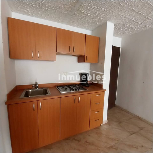 Apartamento Charallave. 3h/2b Oferta. Res. Las Clavellinas