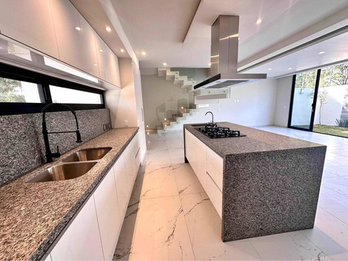 Imagen 6 de 29 de Casa En Venta En Privanza Habitat Zona Solares Zapopan