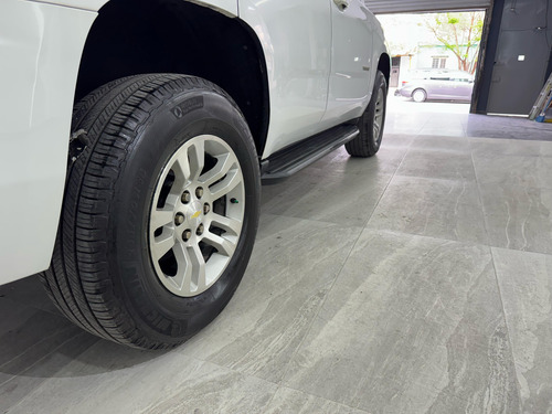 Chevrolet Tahoe 5.3 Lt V8 At