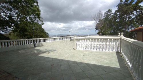 Imagen 17 de 30 de Club Campestre Comercial En Venta En La Mata Cabudare Lara *-*-*- Código Flex 21-17677 Rafael Carrasquel Vende Contáctame 0424.593.75.42 Instagram: @rentahouse.centrooccidente -*-*-*-*-
