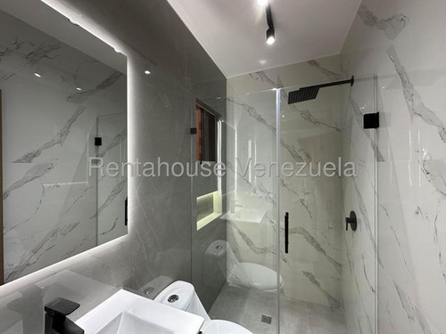 Se Vende Moderno Apartamento Urb Base Aragua 25-24214 Hc