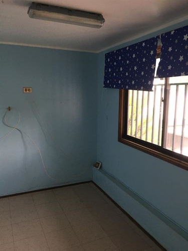 Casa Comercial Tres Piso , 3 Amplias Sala De Espera .
