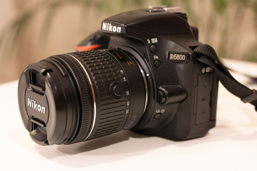  Nikon Kit D5600 18-55mm Vr Dslr Color  Negro