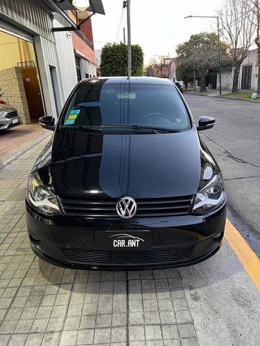 Imagen 8 de 16 de Volkswagen Fox 1.6 Trendline 5ptas /// 2013 - 88.000km