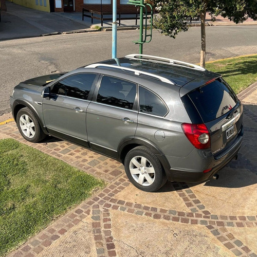 Imagen 4 de 15 de Chevrolet Captiva 2.2 Tdi Manual 7 Asientos Lt 4x4 Año 2012