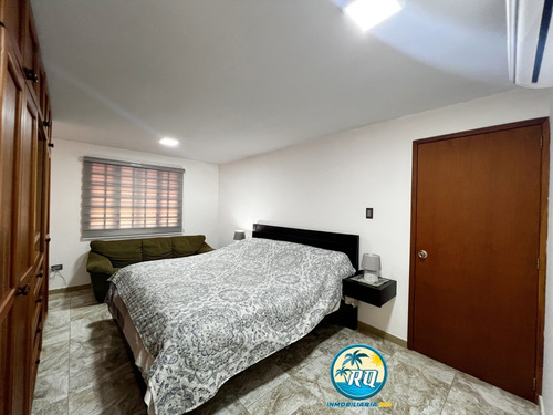 Res Los Cayos (cayó Grande) - Impecable Apartamento En Venta