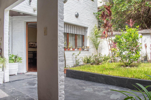 Ph En Venta 7 Ambientes En Monte Castro