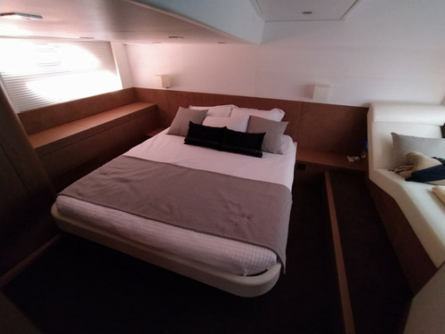 Imagem 10 de 12 de Beneteau 49 Pés Gran Turismo Fly