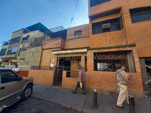 Imagen 14 de 14 de Casa En Venta Catia 22-21922 Illarramendi 04243432988