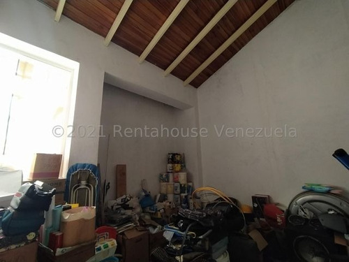 Imagen 15 de 20 de Estupendo Townhouse En Venta Urb. El Piñal El Limón 23-13132 Ejc 0424-3439046