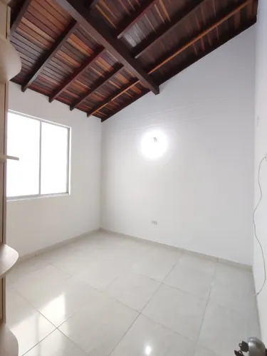 Casa En Arriendo En Prados Del Este. Cod A21497