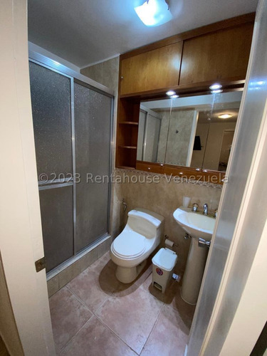 Apartamento En Alquiler Sabana Grande 23-30116 Fabricio Liaz