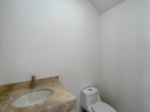 Imagen 8 de 30 de Casa En Privada Zendera, Lote 42. Disfruta De Las Mejores Am